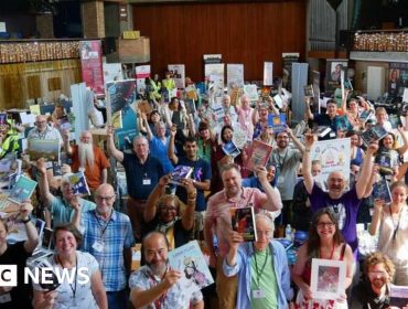 Reading is ‘the best thing’ for children, Oxfordshire author says