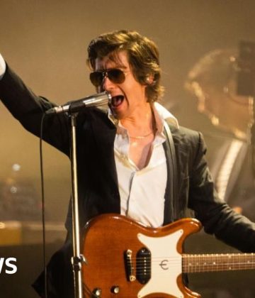 Arctic Monkeys: Opening Night ‘a lot of fun to record’